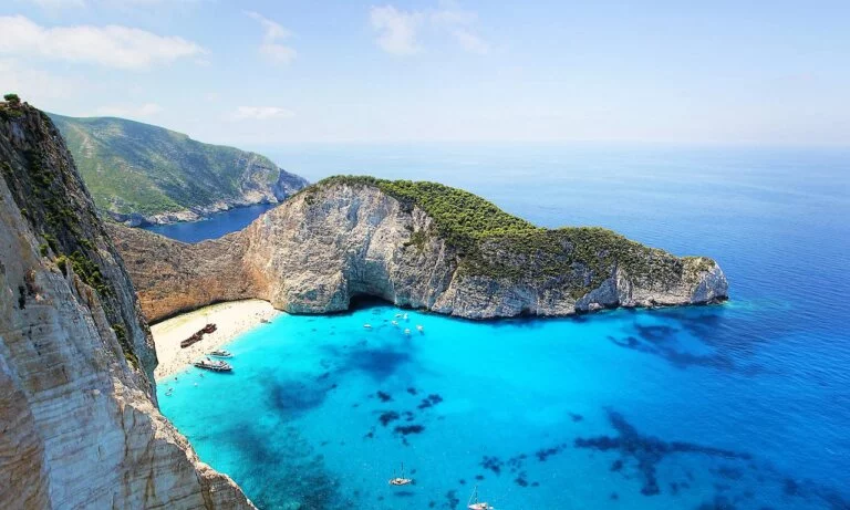 Dennys-Inn-Hotel-Kalamaki-Zakynthos-Navagio-Beach