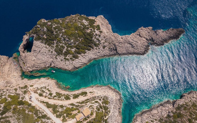 korakonisi source:https://puresea-cruises.com/korakonisi.php