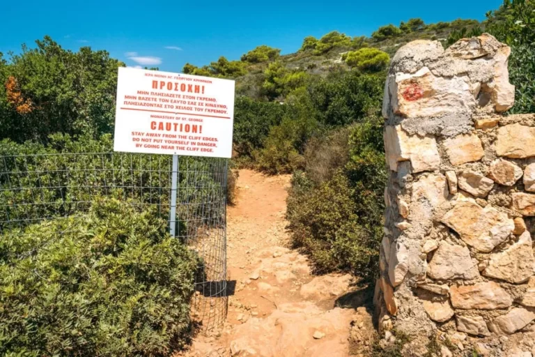navagio-beach-cliff-warning-900x600.jpg source: https://expertvagabond.com/shipwreck-navagio-beach-zakynthos/