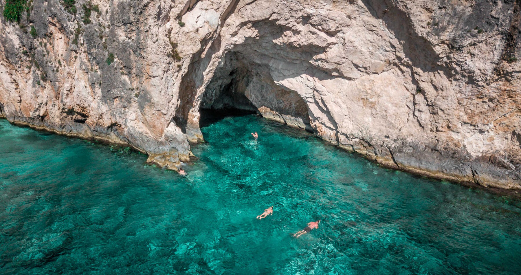 https://www.discovergreece.com/el/travel-ideas/best-of/12-best-beaches-zante