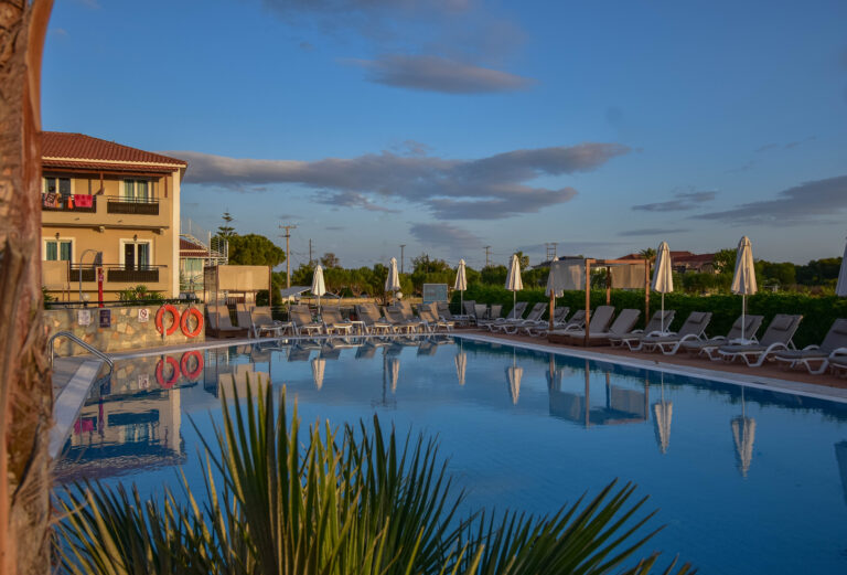 Zakynthos Zante Kalamaki Hotel Denny's Inn Kalamaki- Pool Area